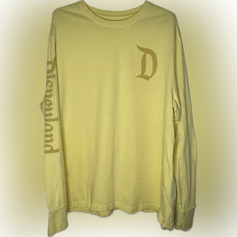 Disneyland Resort Light Yellow Long Sleeve T-Shirt Size L